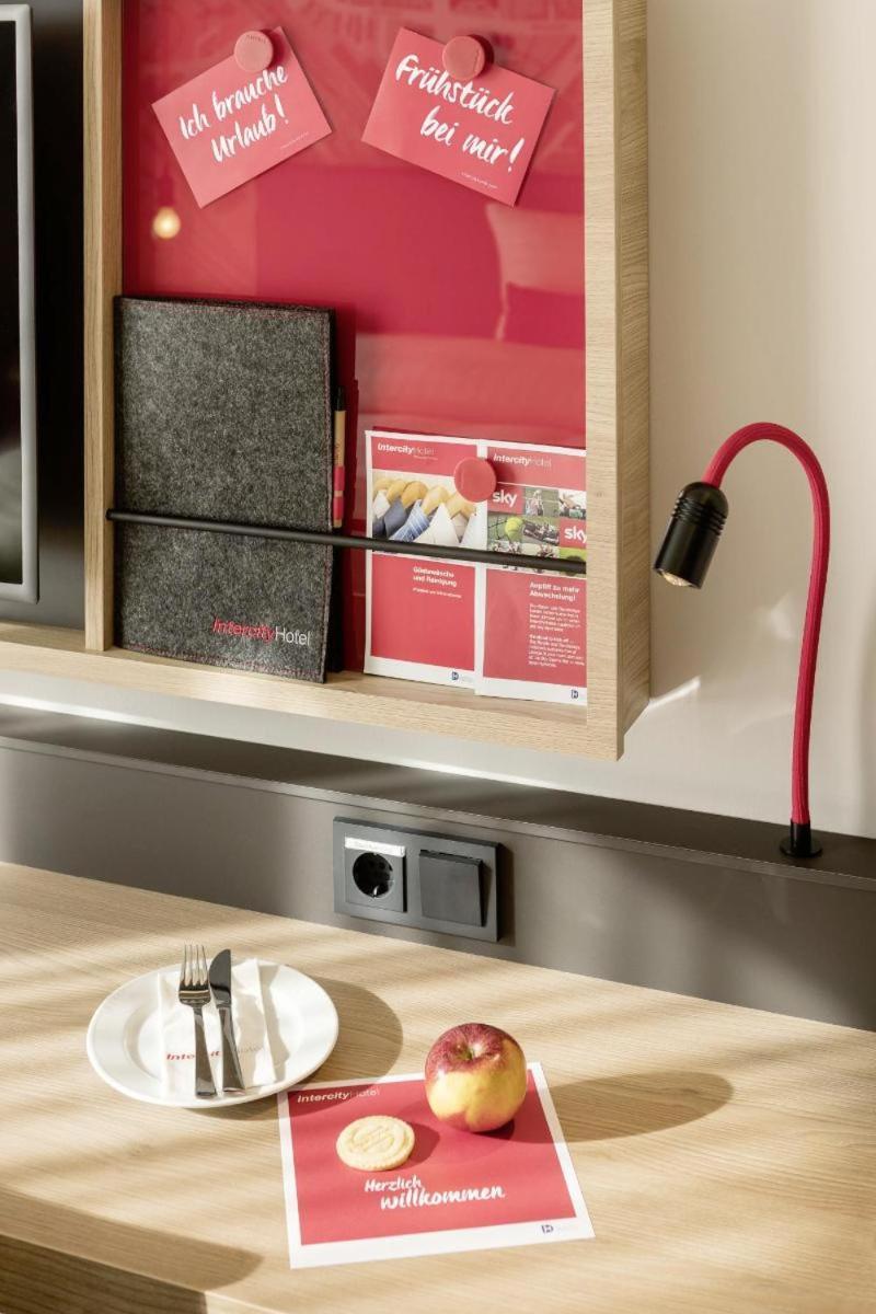 Intercityhotel Frankfurt Hauptbahnhof Sued Frankfurt am Main Kamer foto